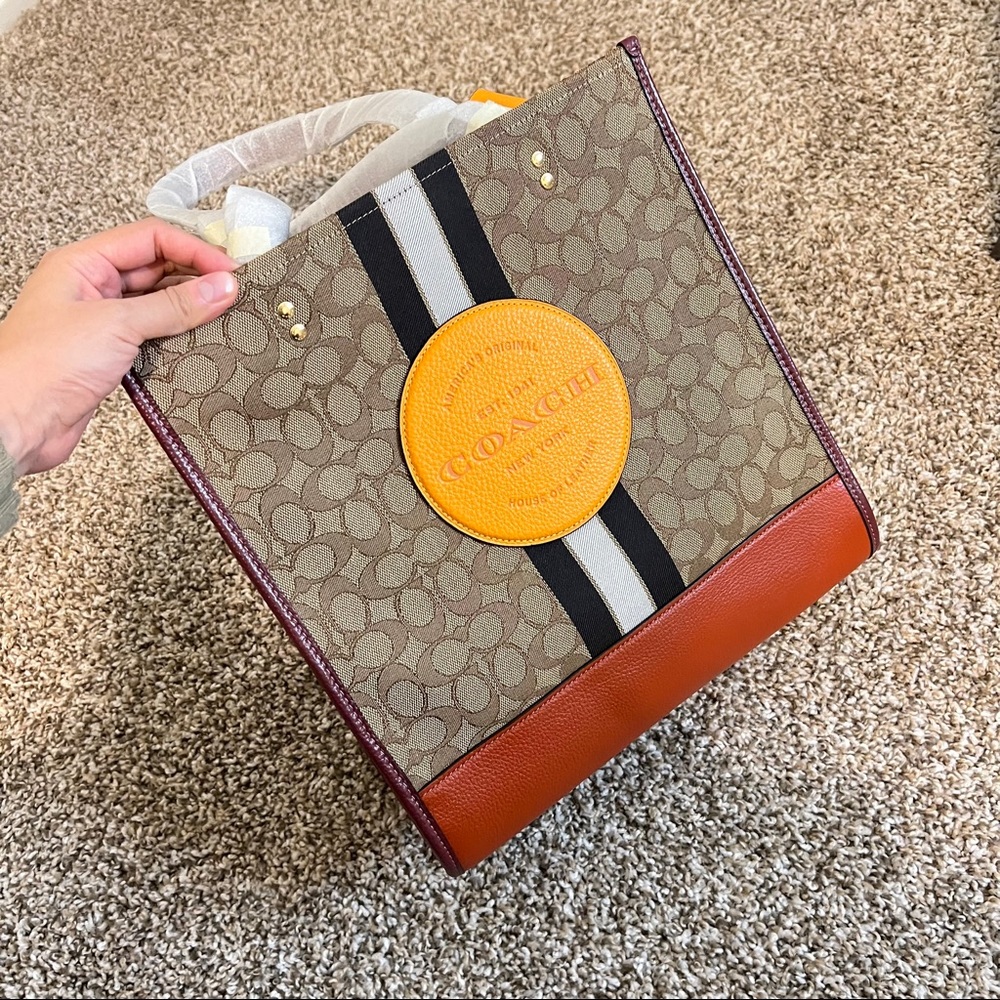 Coach Dempsey Tote In Signature Jacquard